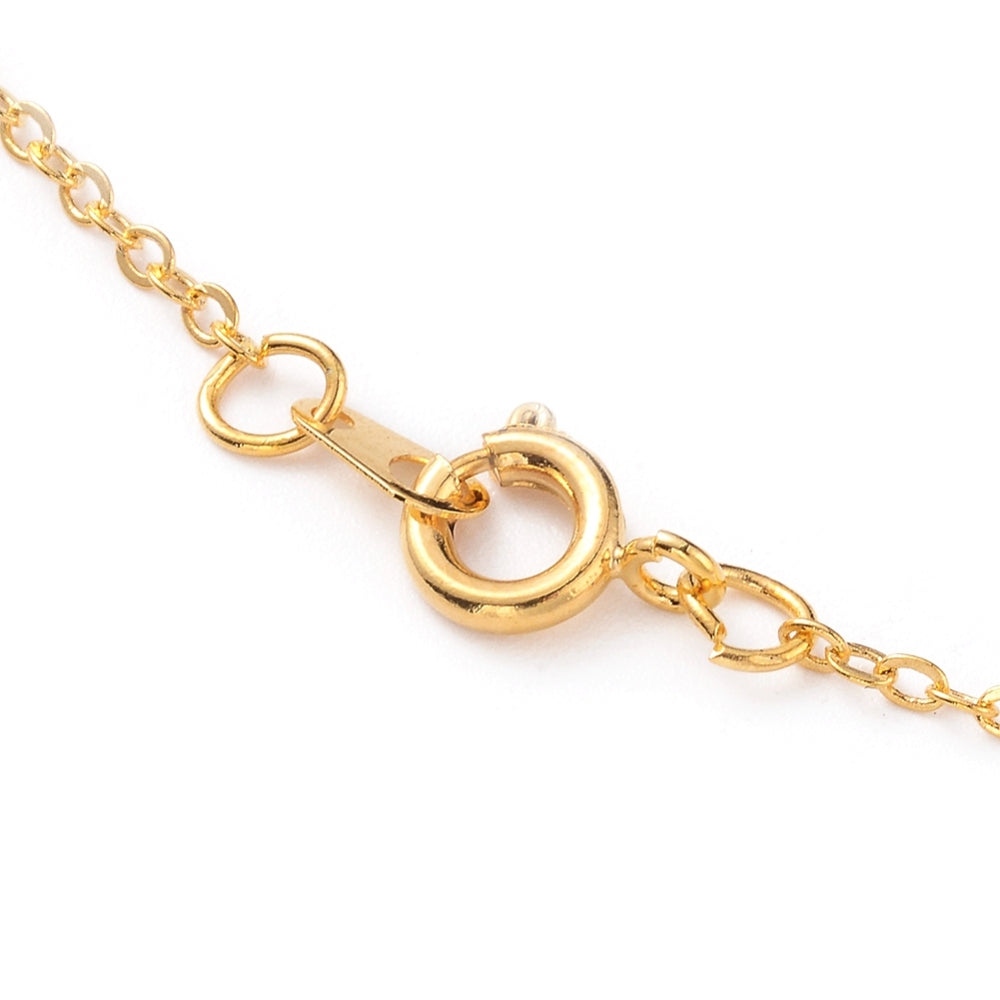 Collier perle bleue & perles blanches – chaîne dorée