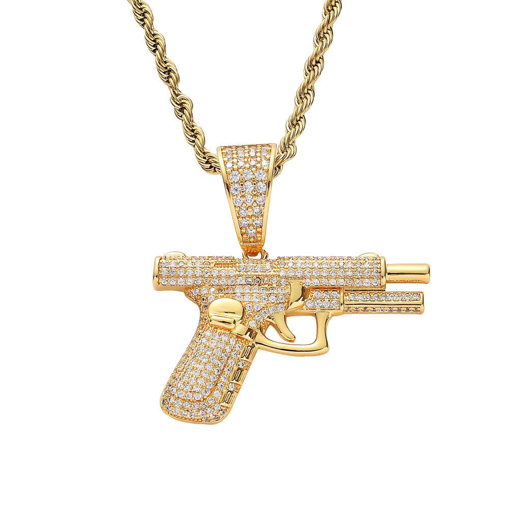 Collier “Urban Ice” – Pendentif Style Glock Doré Pavé de Zircons