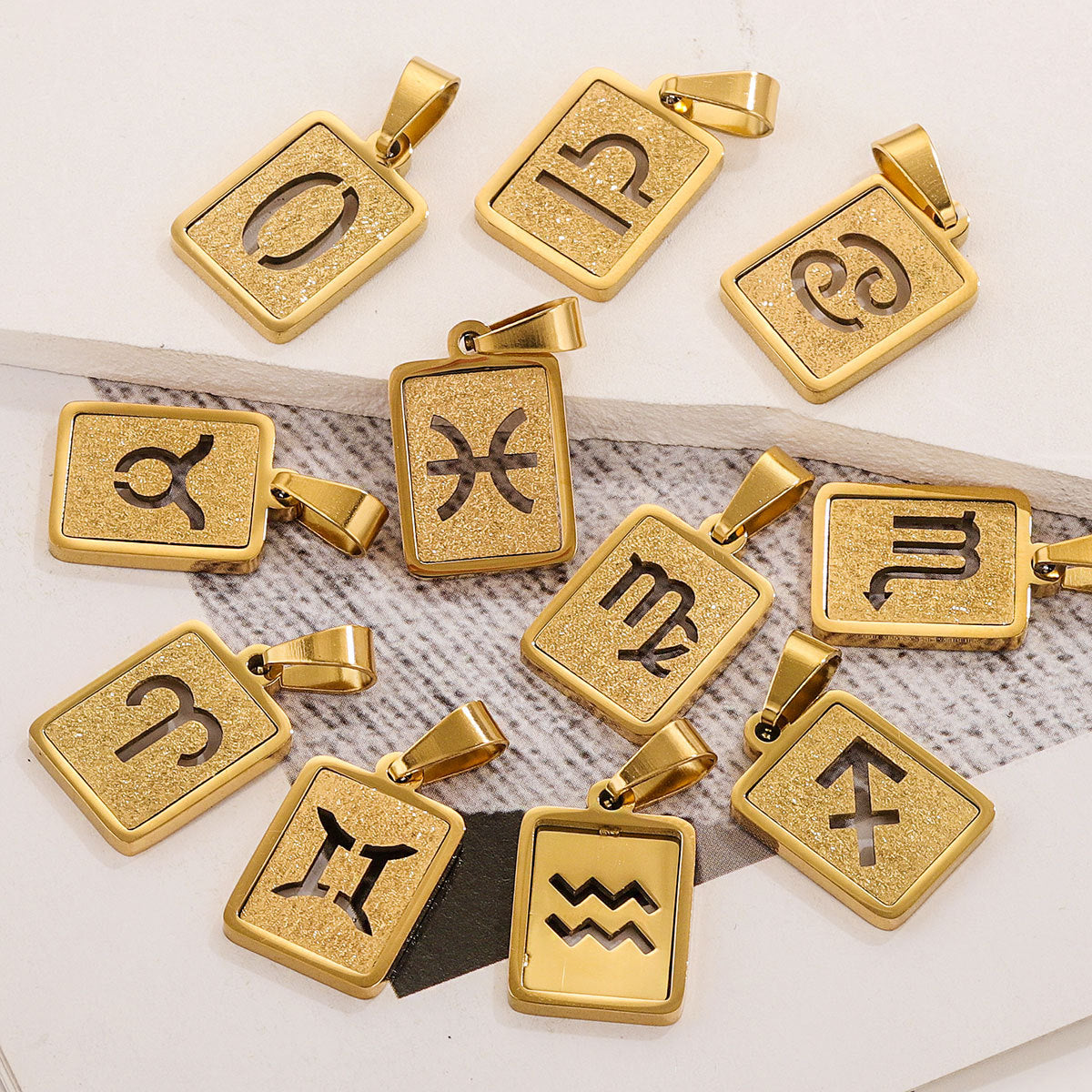 Pendentif Signe Astrologique Rectangulaire - Acier Inoxydable Plaqué Or