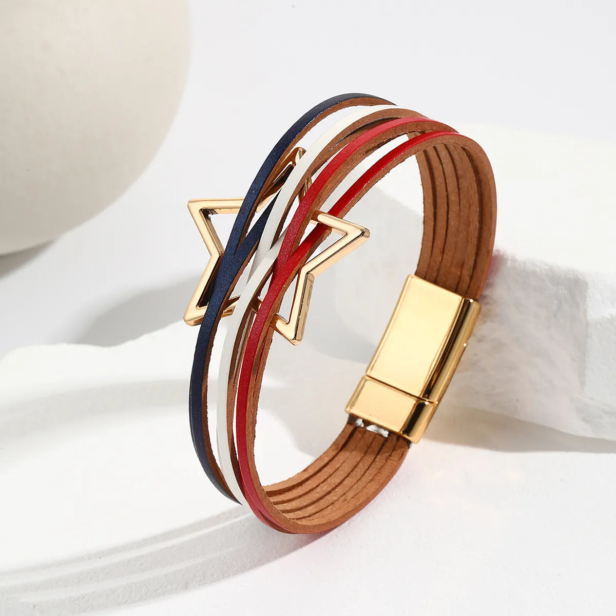 Bracelet Étoile Tricolore – Élégance Patriotique