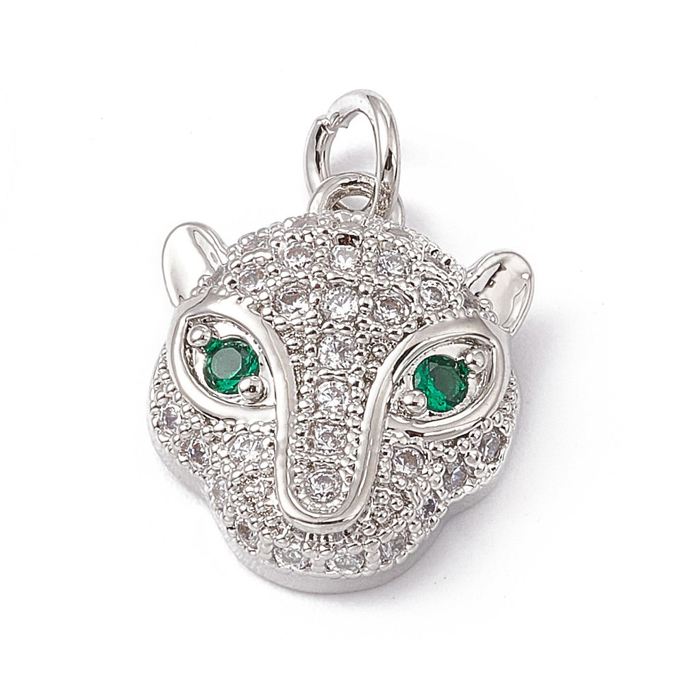 Pendentif tête de panthère argentée – yeux verts & zircons